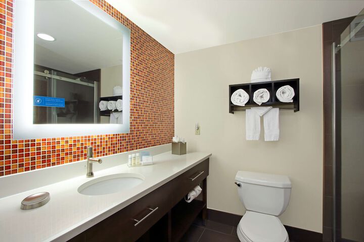 Hampton Inn & Suites Columbus-Downtown