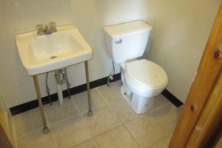 PASSPORT INN UTICA