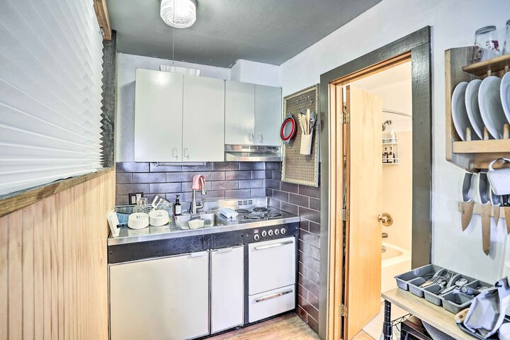 First-floor Hunter Condo 1 Mi to Slopes!