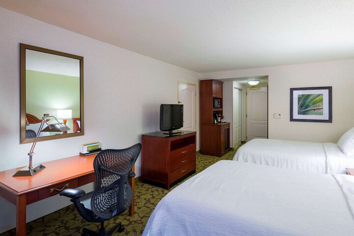 Room 21 of 38