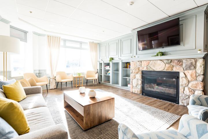 Cherry Tree Inn & Suites
