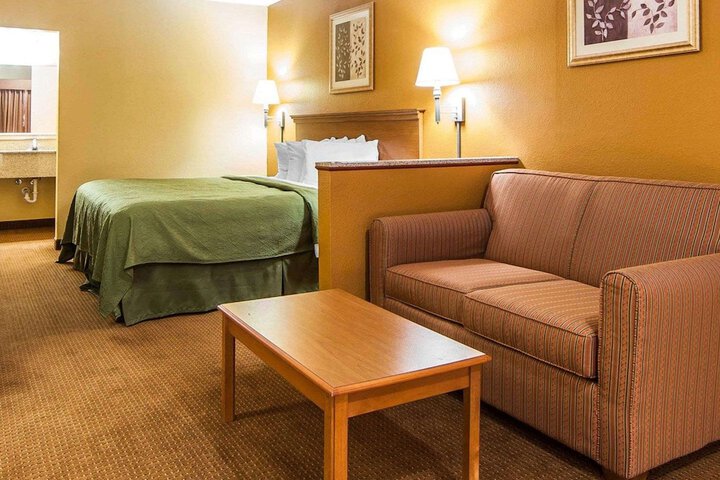Room 20 of 65