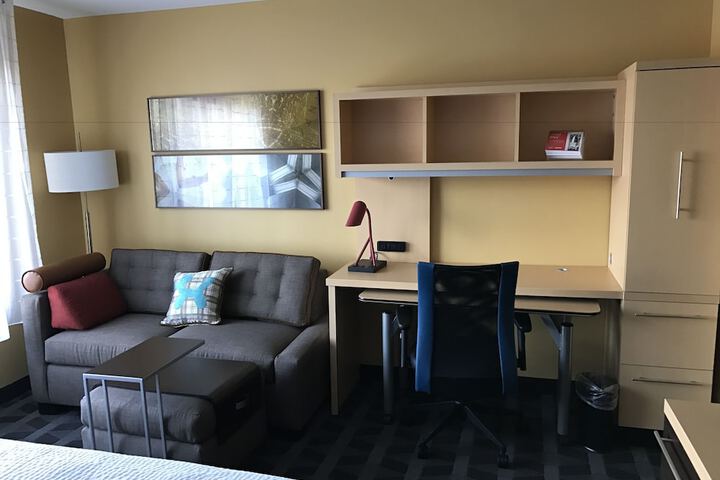 Room 37 of 69