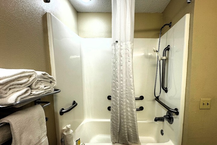 Microtel Inn & Suites by Wyndham Hattiesburg