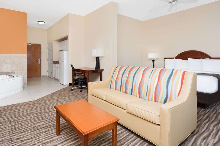 Room 32 of 62