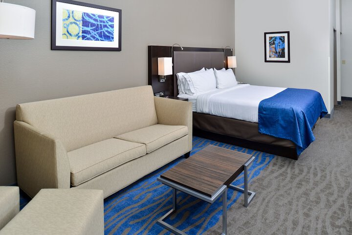 Holiday Inn Express St. Louis West - OFallon by IHG