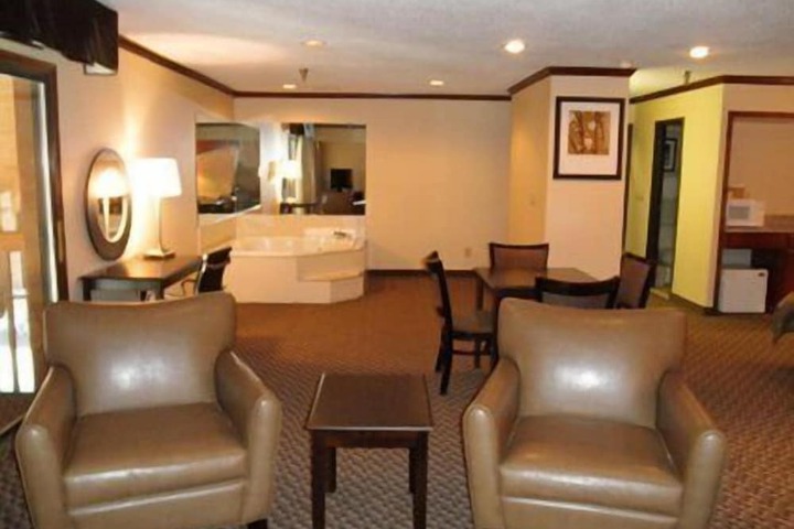 Room 22 of 33