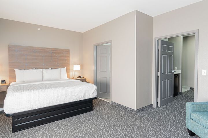Room 22 of 27