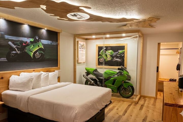 Motorcycle Inn