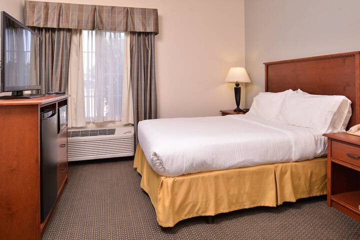 Room 45 of 111
