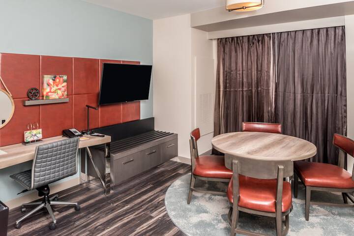 Hotel Indigo Frisco by IHG