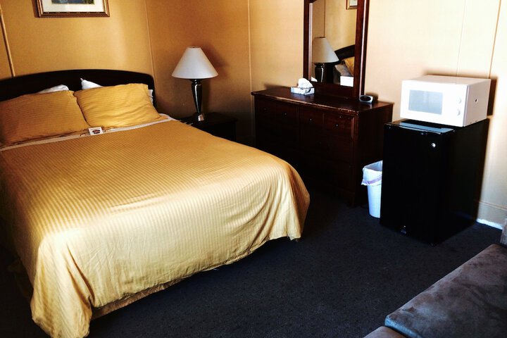 Room 22 of 32