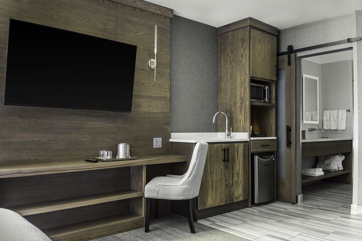 Room 8 of 52