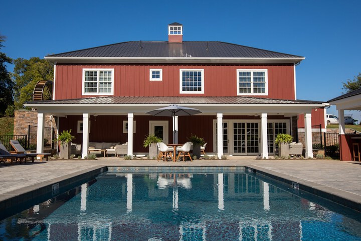 Pool 10 of 44