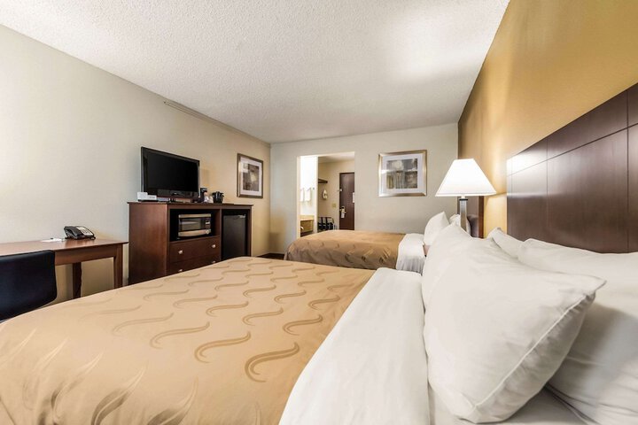 Room 18 of 60