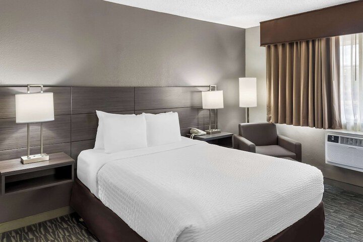 SureStay Hotel by Best Western SeaTac Airport North