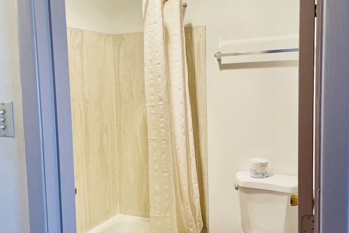 Room 12 of 24