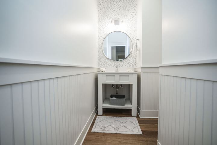 Room 49 of 291