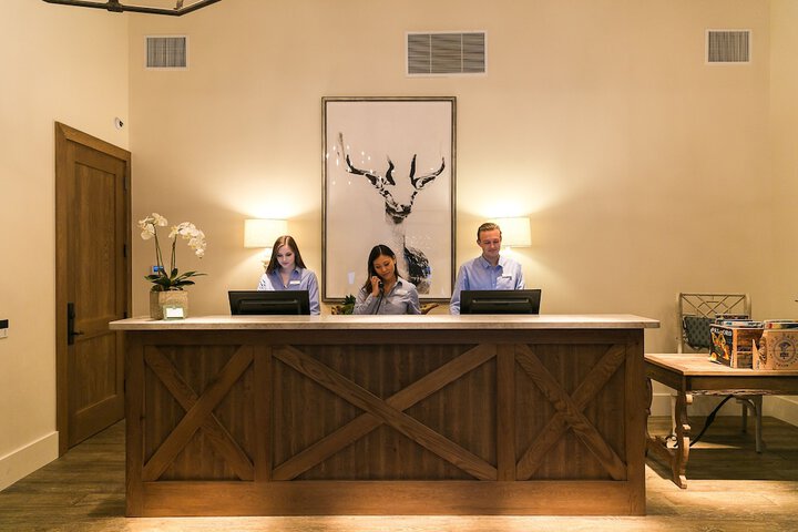 Hotel 7 of 51