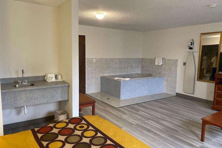 Americas Best Value Inn West Frankfort