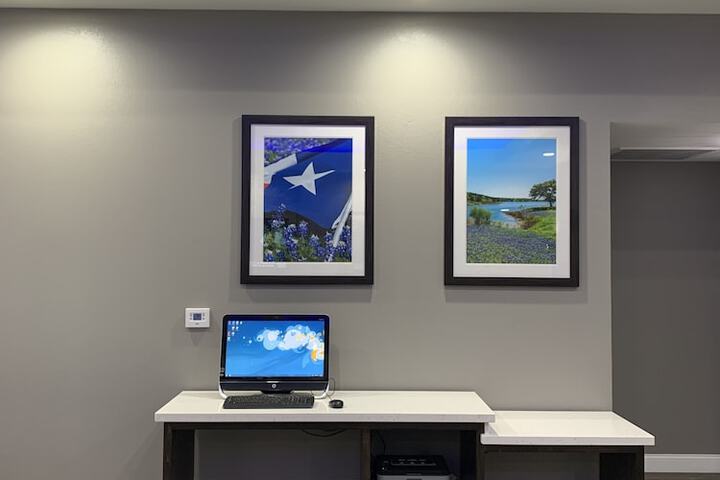 Business Center 43 of 44