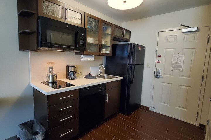 Candlewood Suites Lake Charles South by IHG