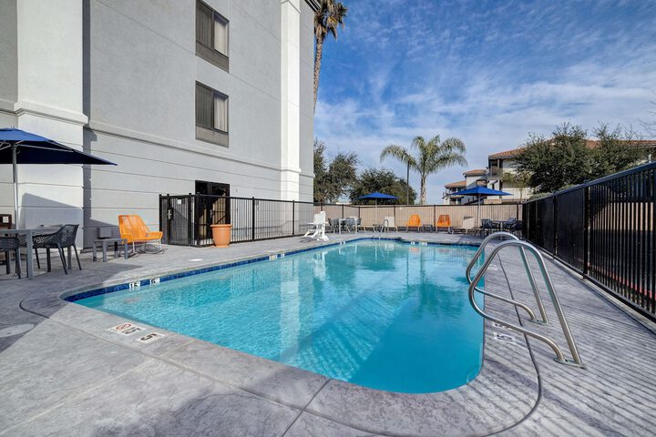Pool 9 of 49