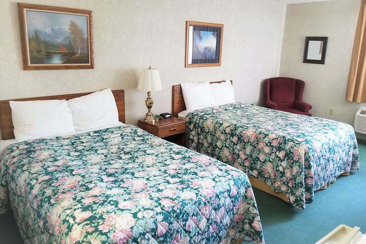 Room 12 of 32