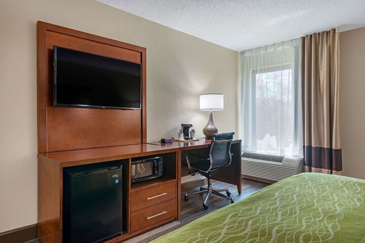 Room 13 of 38