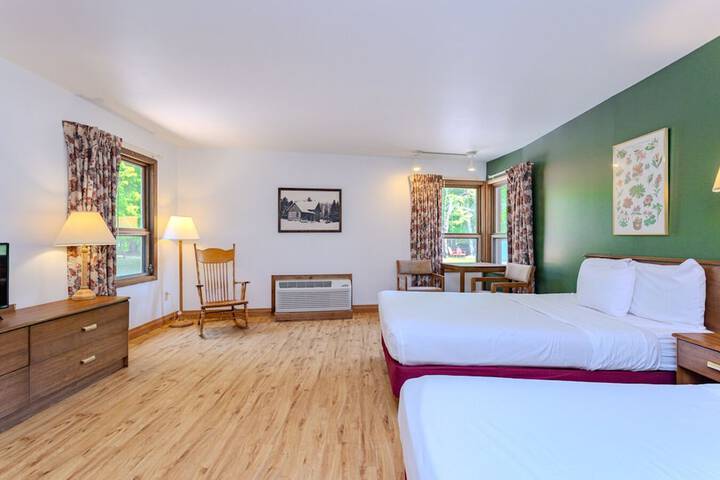 Holiday Acres Resort