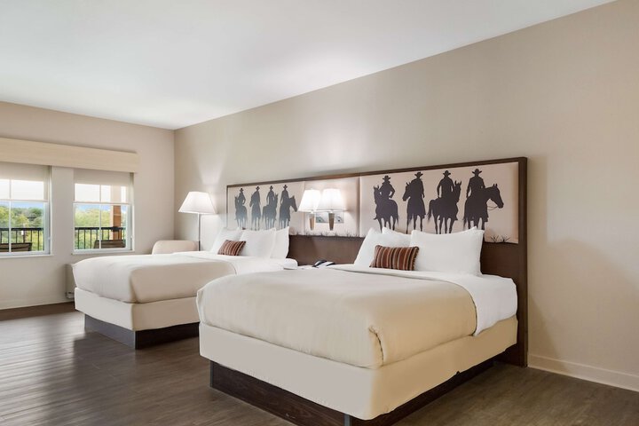 Room 17 of 35
