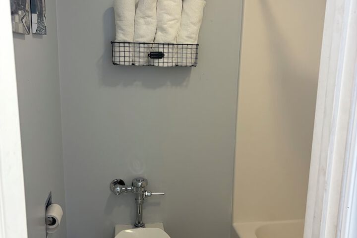 Room 15 of 22