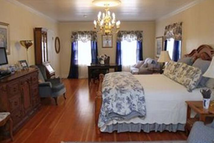 R. R. Thompson House
