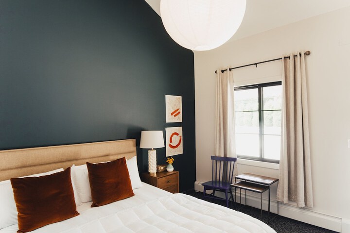 Rest - a Modern Motel