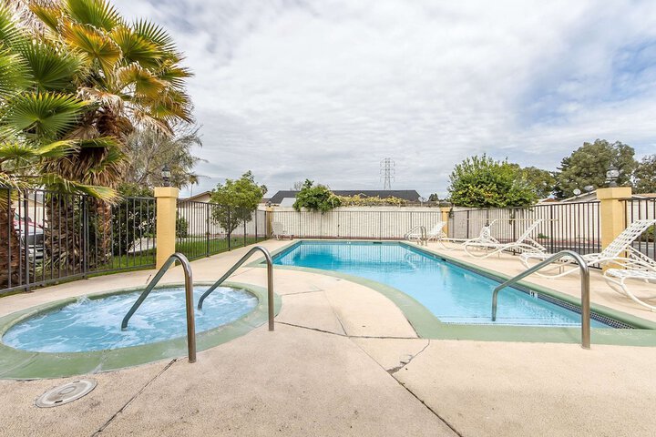 Pool 6 of 47