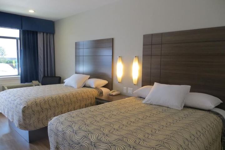Room 16 of 36