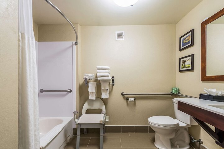 Room 16 of 50