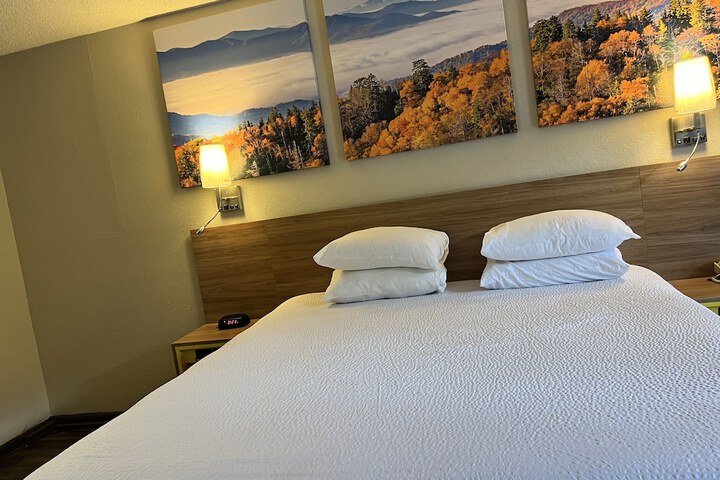 Room 17 of 21