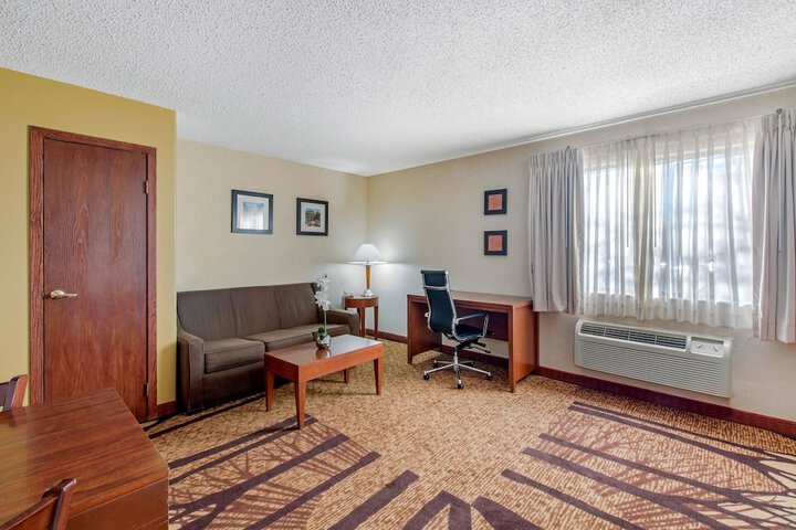 Room 30 of 40