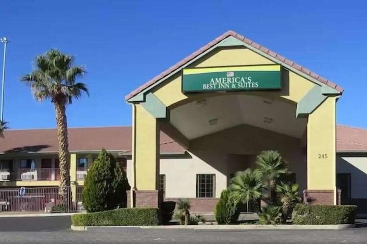 Hotel 9 of 34