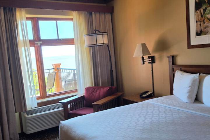 Canal Park Lodge