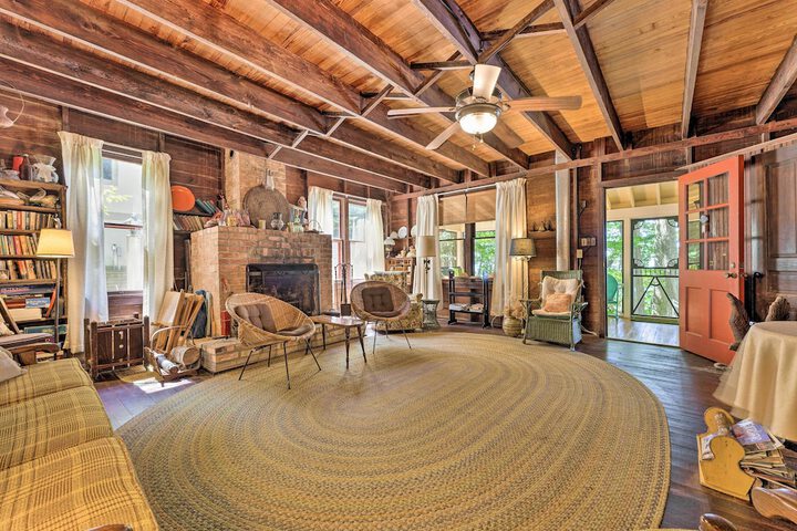 Douglas whispering Winds Cottage w / Beach!