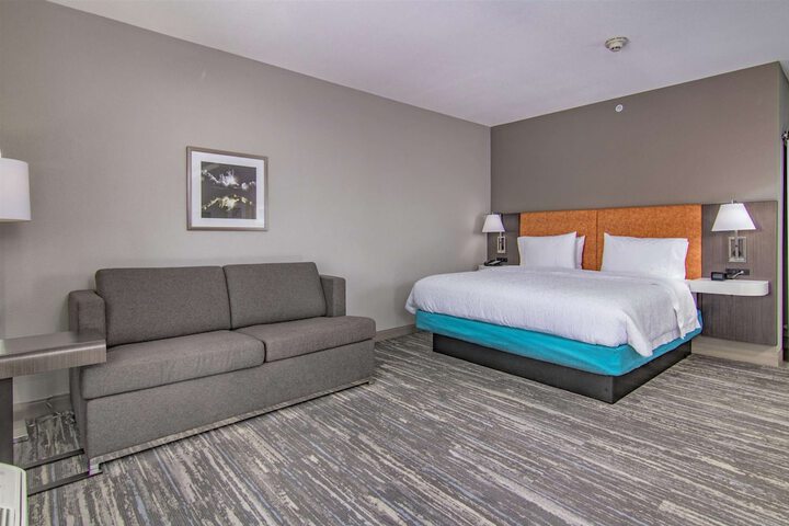 Room 15 of 28