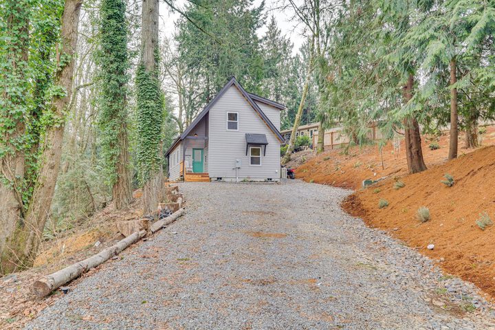 Near Rivers & Boating: Home w / Hot Tub in Longview