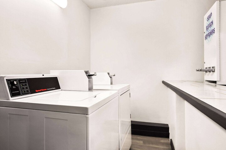 Microtel Inn & Suites by Wyndham Florence / Cincinnati Airport