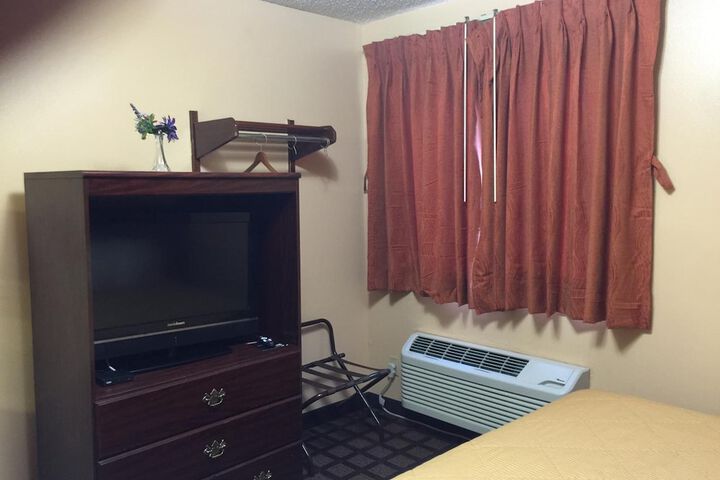 Room 37 of 42