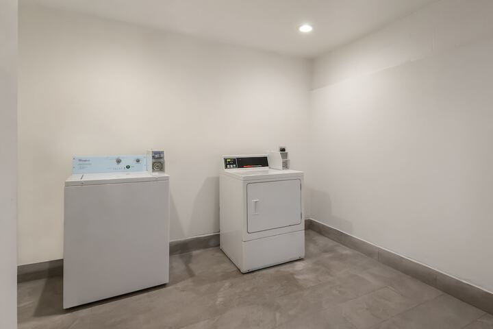 Room 21 of 30