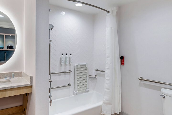 Room 20 of 42