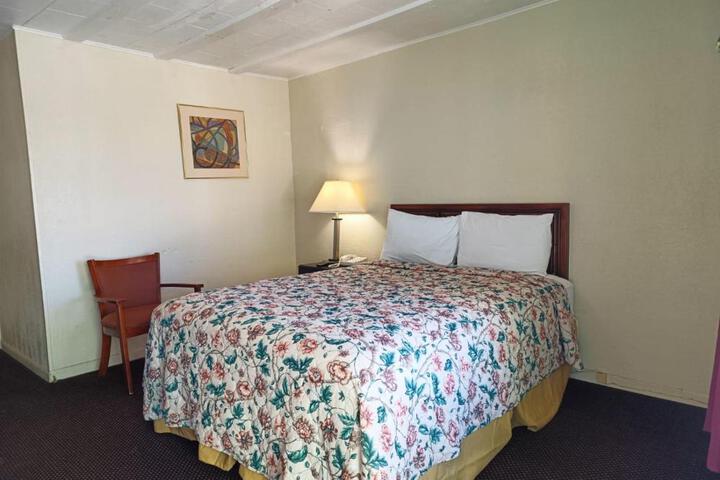 Triangle Motel by OYO Mexia Texas