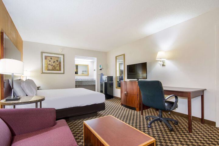 Room 17 of 21